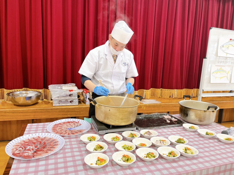 株式会社京料理花萬　いりえ幼稚園内の厨房（管理栄養士/栄養士の求人）の写真5枚目：