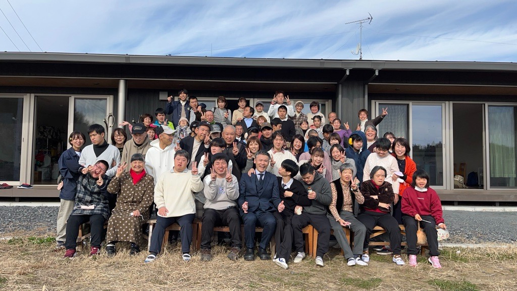 生活介護はちみつ（生活支援員の求人）の写真5枚目：仲間も職員も笑顔が絶えない職場です！