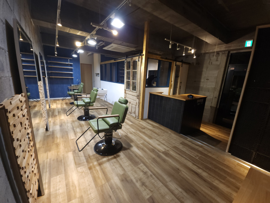 LOOK GOOD STORE TAKARAZUKAの写真3枚目：【メンズに特化】JR宝塚駅前に2018年3月OPENしたbarber shop