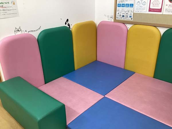 株式会社アイセイ薬局　アイセイ薬局　こもぐち店（薬剤師の求人）の写真3枚目：アイセイ薬局　こもぐち店の内観