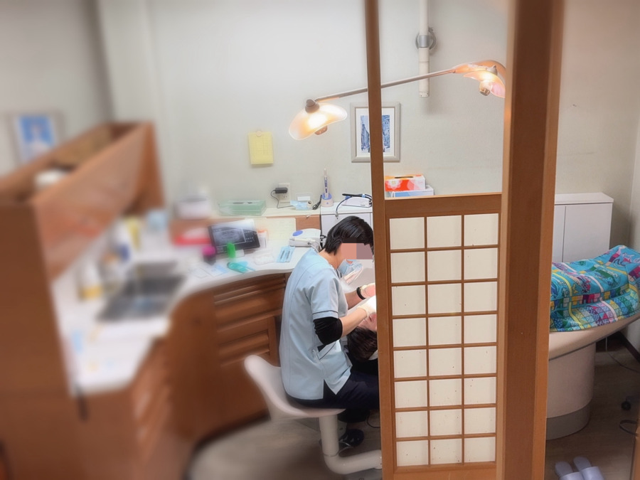 蔵前歯科診療所（歯科衛生士の求人）の写真9枚目：現在の歯科衛生士さんによる施術中の様子