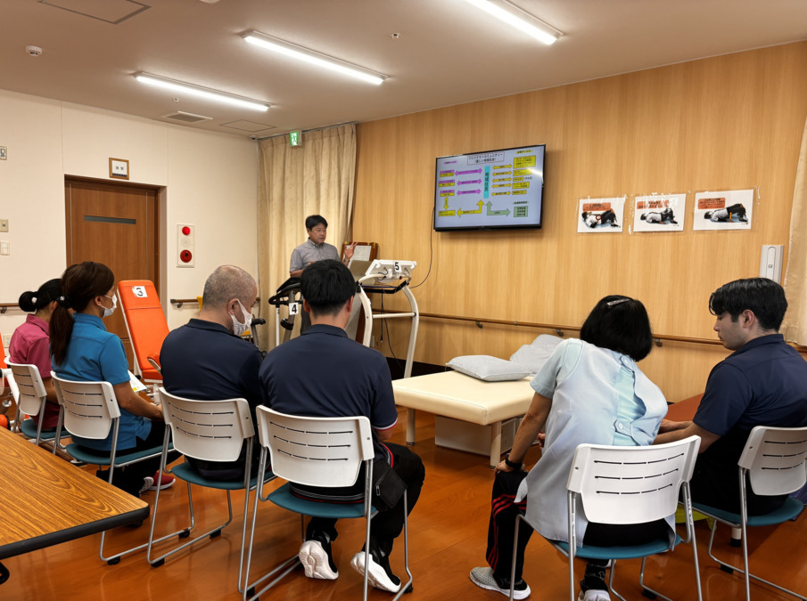 じりつ型デイサービス福寿草（理学療法士の求人）の写真4枚目：