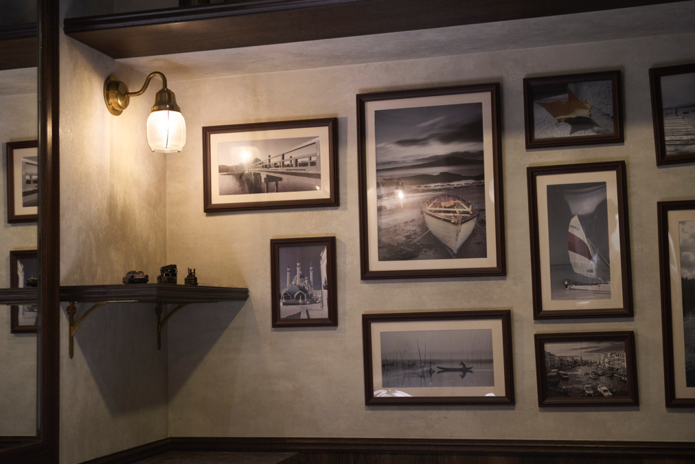 LAVIE NEW STANDARD BARBER HANARE 新宿店（理容師の求人）の写真3枚目：内装もこだわっています