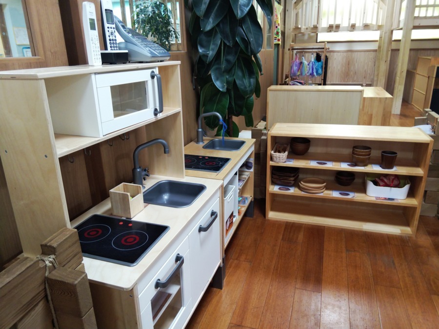 なかまちっこじゃんぷ園の写真5枚目：お料理ごっこができるキッチンコーナー♪