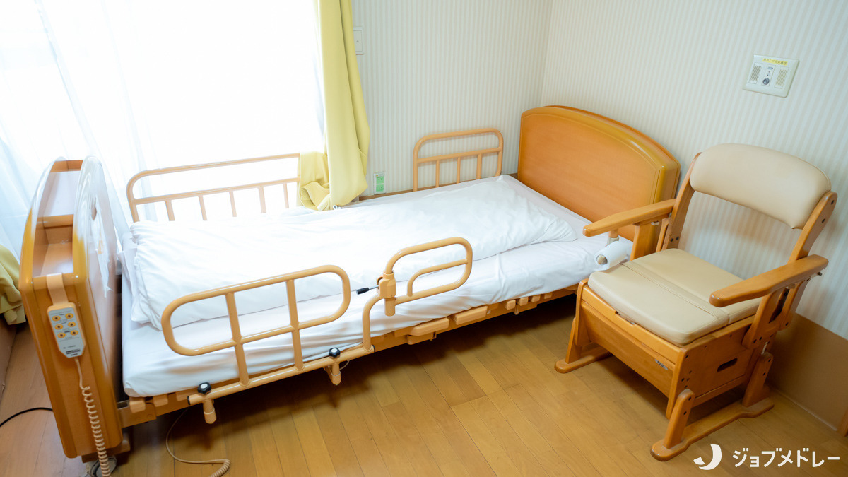 オアシスセンターの写真23枚目：介護ベッドやポータブルトイレを備えています