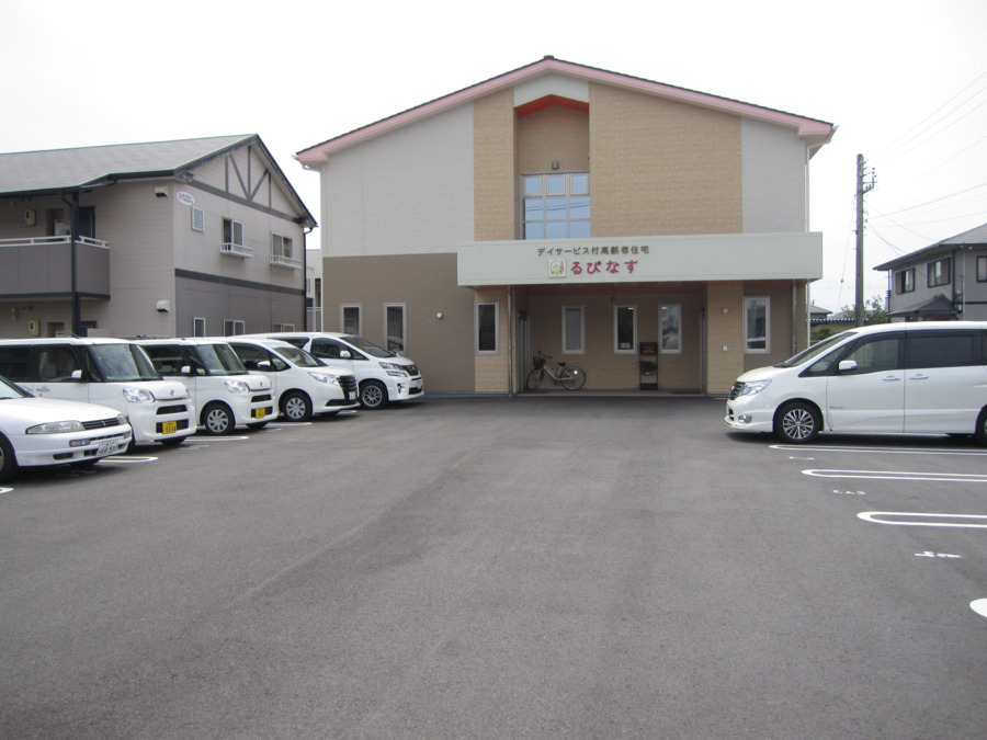 サービス付き高齢者向け住宅　るぴなす（調理師/調理スタッフの求人）の写真1枚目：