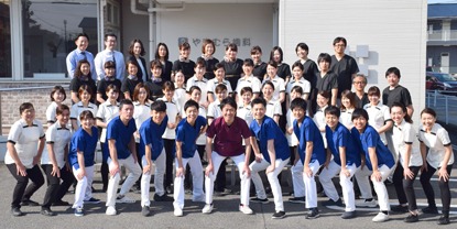 医療法人志朋会やまむら歯科(歯科医師の求人)の写真:患者様、スタッフ同士のコミュニケーションを大切に診療を行っています。