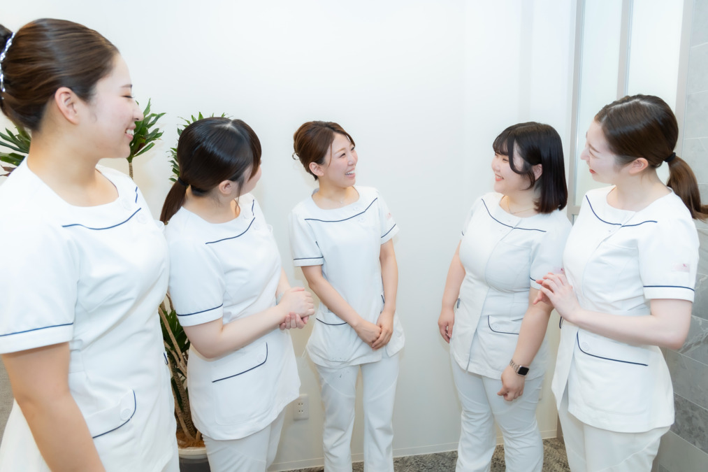 医療法人健誠会　増田歯科・矯正歯科（歯科衛生士の求人）の写真10枚目：スタッフ同士の仲もよく、スタッフの意見が反映されやすい職場です。