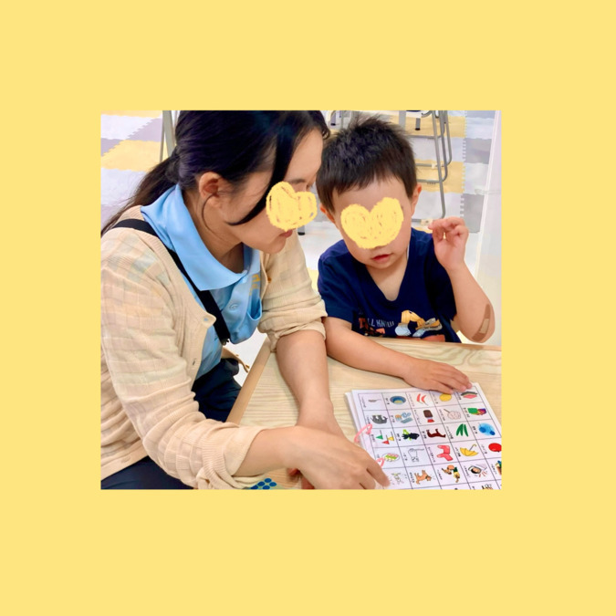 放課後等デイサービス    ウィズ・ユーたかとり（児童指導員/指導員の求人）の写真3枚目：一生懸命勉強してます♪