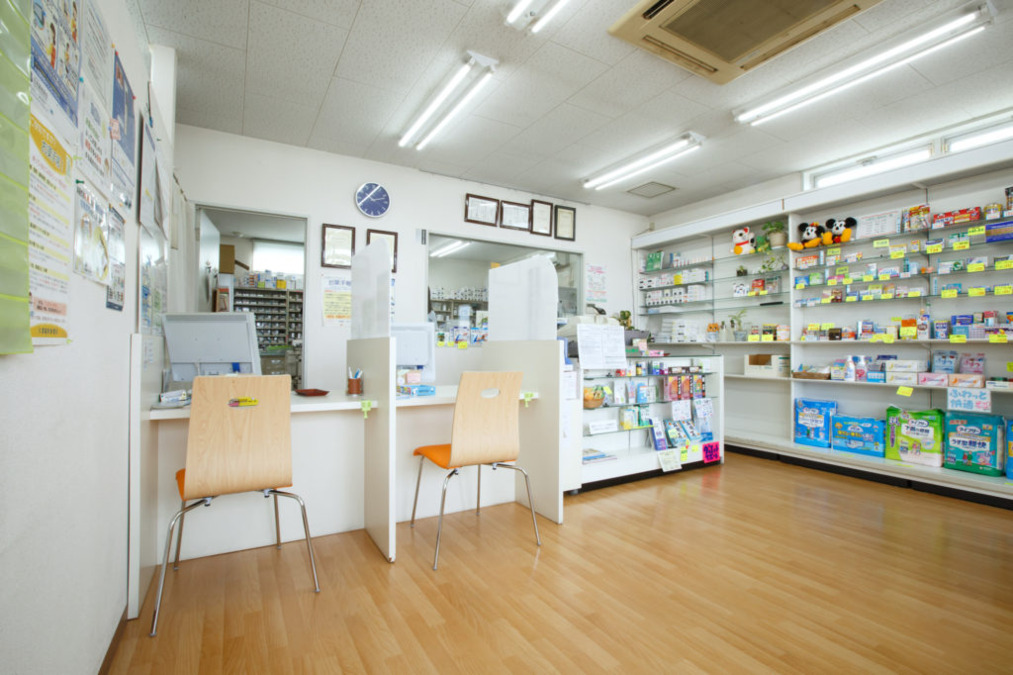 久間薬局 多肥店（薬剤師の求人）の写真5枚目：久間薬局 多肥店の内観