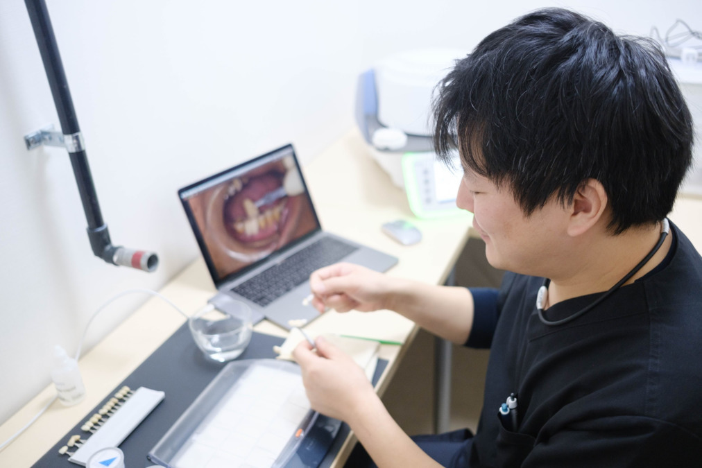 医療法人社団しん治歯科医院（歯科技工士の求人）の写真3枚目：院内技工所があります。