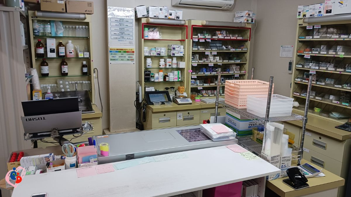 アイリス薬局（調剤事務の求人）の写真3枚目：調剤室①
