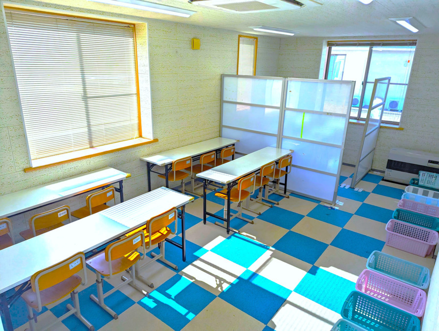 放課後等デイサービスアプリコ 島立教室（作業療法士の求人）の写真3枚目：