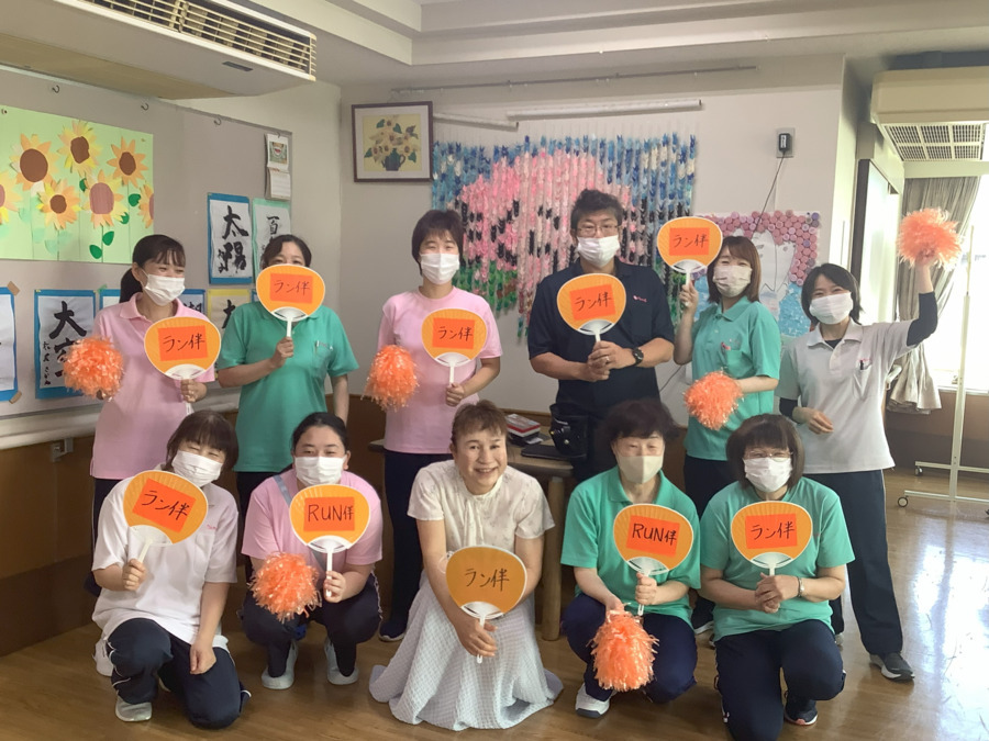 介護老人保健施設さくらの苑（看護師/准看護師の求人）の写真4枚目：職員一同お待ちしております！