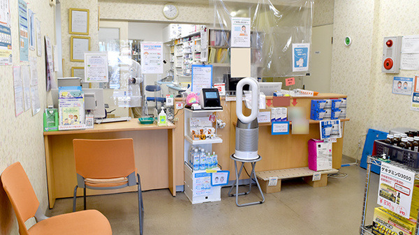 ウイン調剤薬局　衣笠店（薬剤師の求人）の写真2枚目：