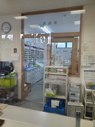 さくら薬局 北白河店（薬剤師の求人）の写真2枚目：さくら薬局 北白河店の内観