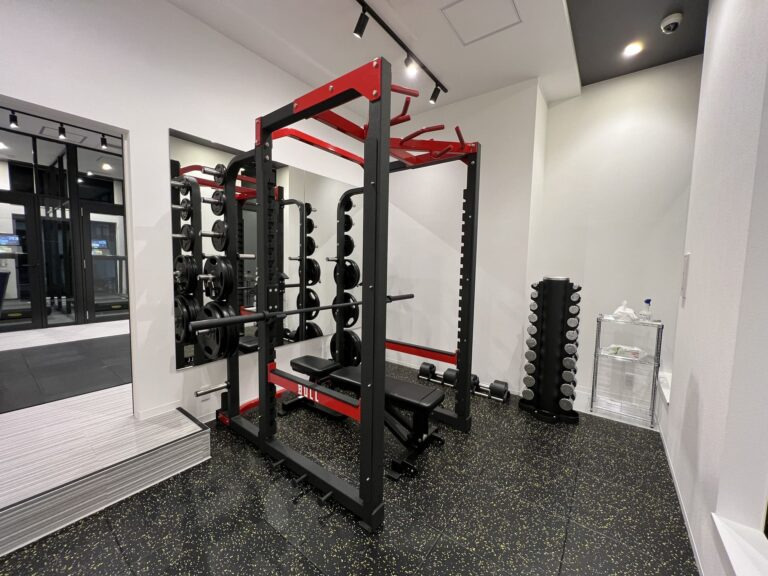 Rocadio 24h sports gym（インストラクターの求人）の写真3枚目：個室も準備しています！！