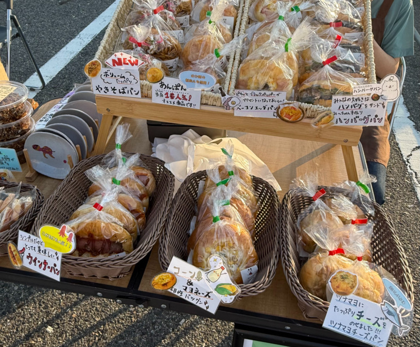 Ｗｏｒｋ＆Ｏａｓｉｓ花筏（生活支援員の求人）の写真9枚目：カフェだけではなく外部での販売もやっています！