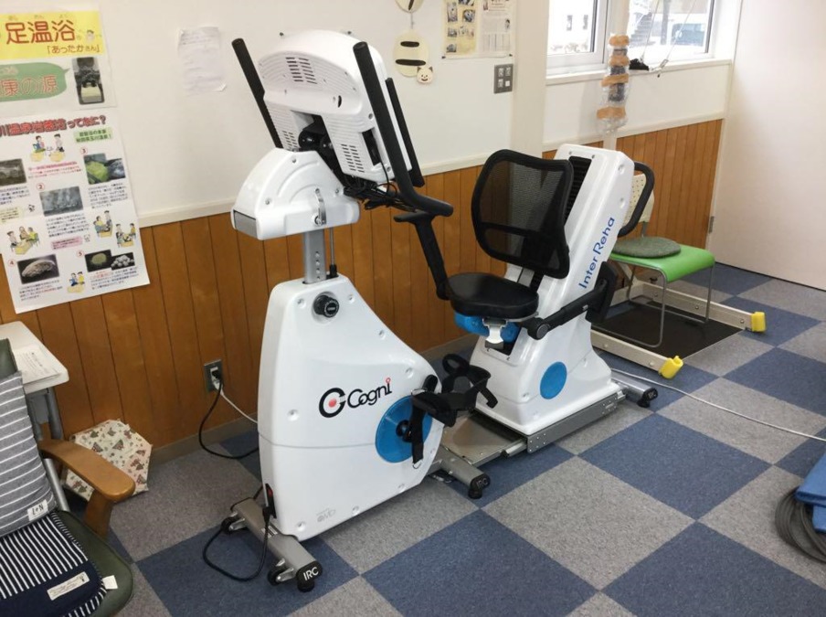 リハビリ特化型デイサービス　とまリハ明野（介護職/ヘルパーの求人）の写真4枚目：コグニバイク