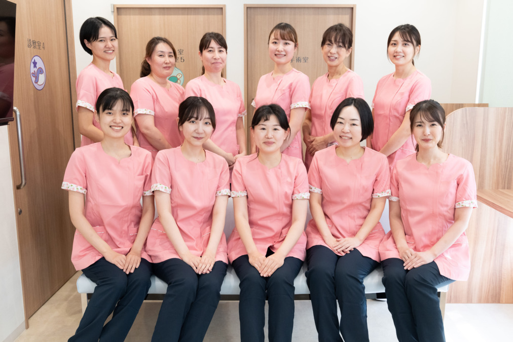 医療法人佑諒会みのお花ふさ皮ふ科（医療事務/受付の求人）の写真2枚目：同じ時期にスタートする仲間と一緒に、研修で一緒に成長しましょう！