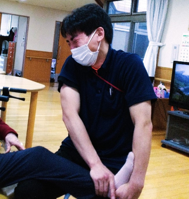 特別養護老人ホーム プレミア扇（理学療法士の求人）の写真8枚目：機能訓練も明るく柔軟に
行っています。