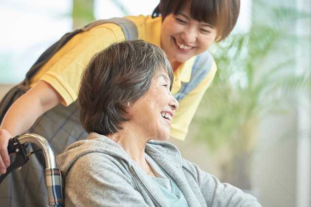 訪問介護員画像