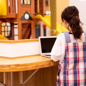 こんなことあるある!保育士の残業が増えてしまう理由