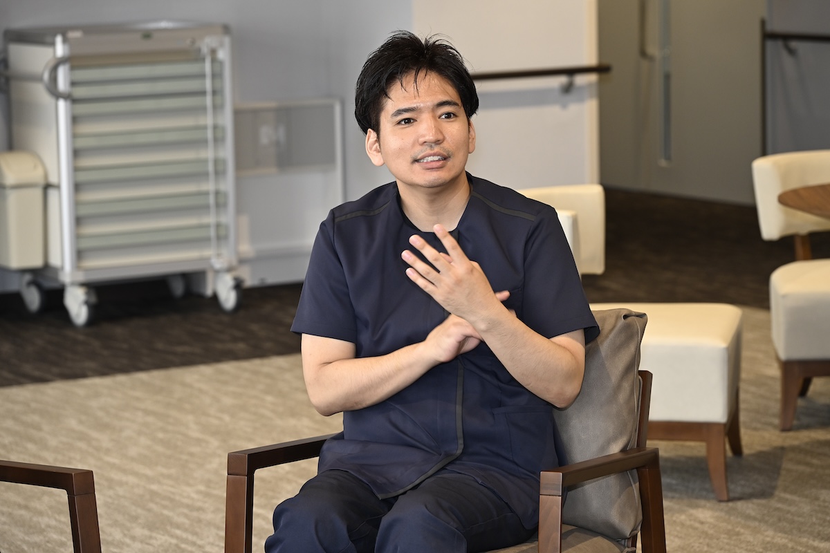 岸本さんお話写真