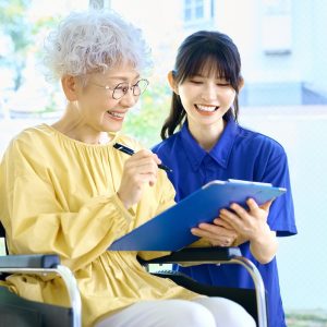 介護保険法とは？施設やサービス、最新の改正ポイントをわかりやすく解説
