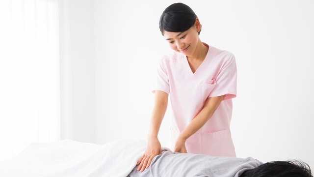 柔道整復師ってどんな仕事?　資格や仕事内容、給与などを調査しました！_KV