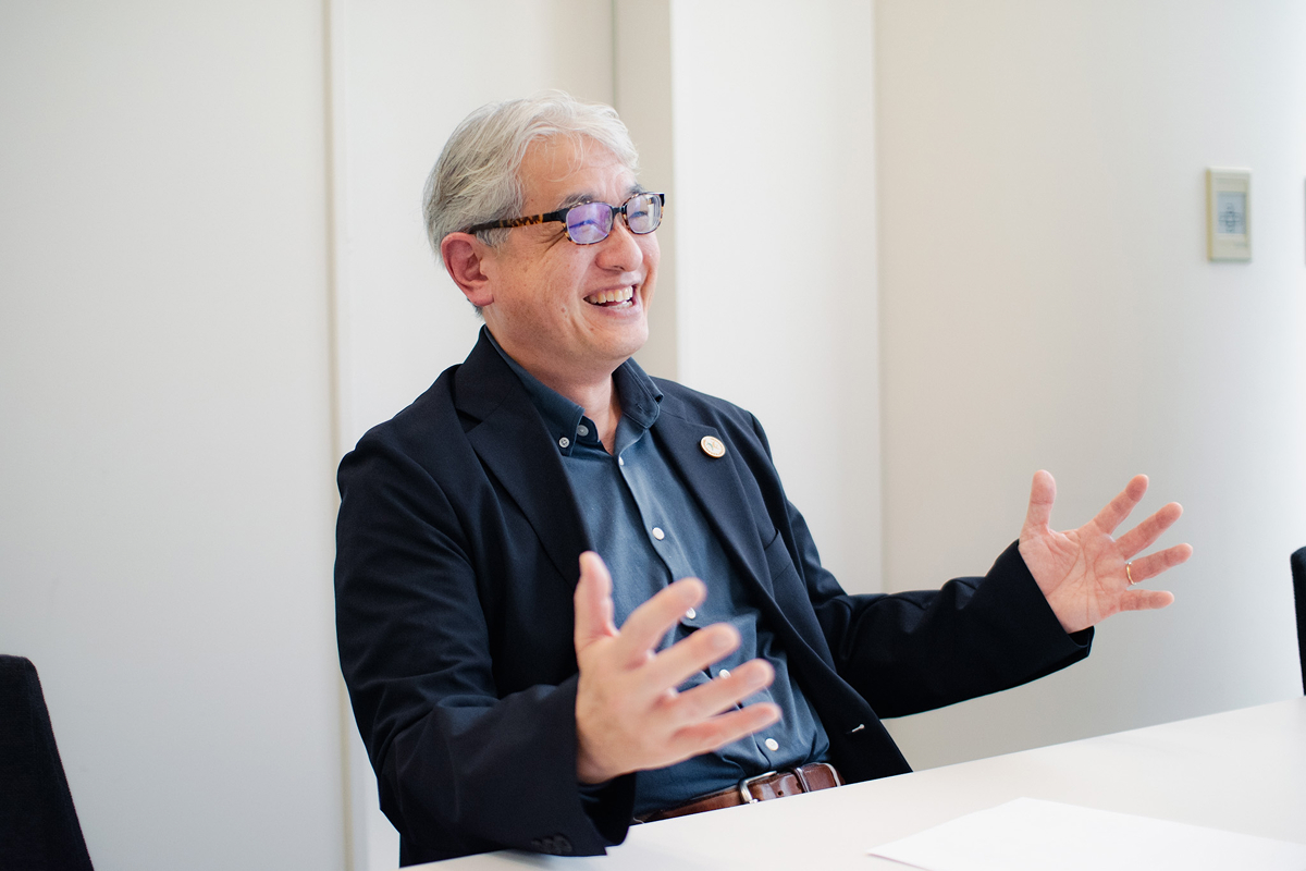 高橋先生_取材風景3