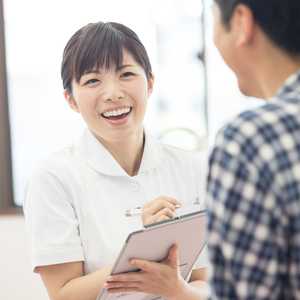 【2019年最新版】CRC(治験コーディネーター)の仕事内容、なり方、必要な資格、給料などについて!