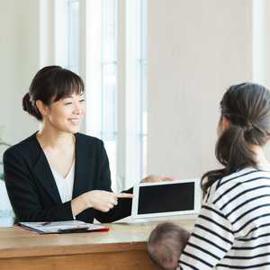 【2019年最新版】保健師の仕事内容、資格の取り方、年収、公務員としての働き方について!