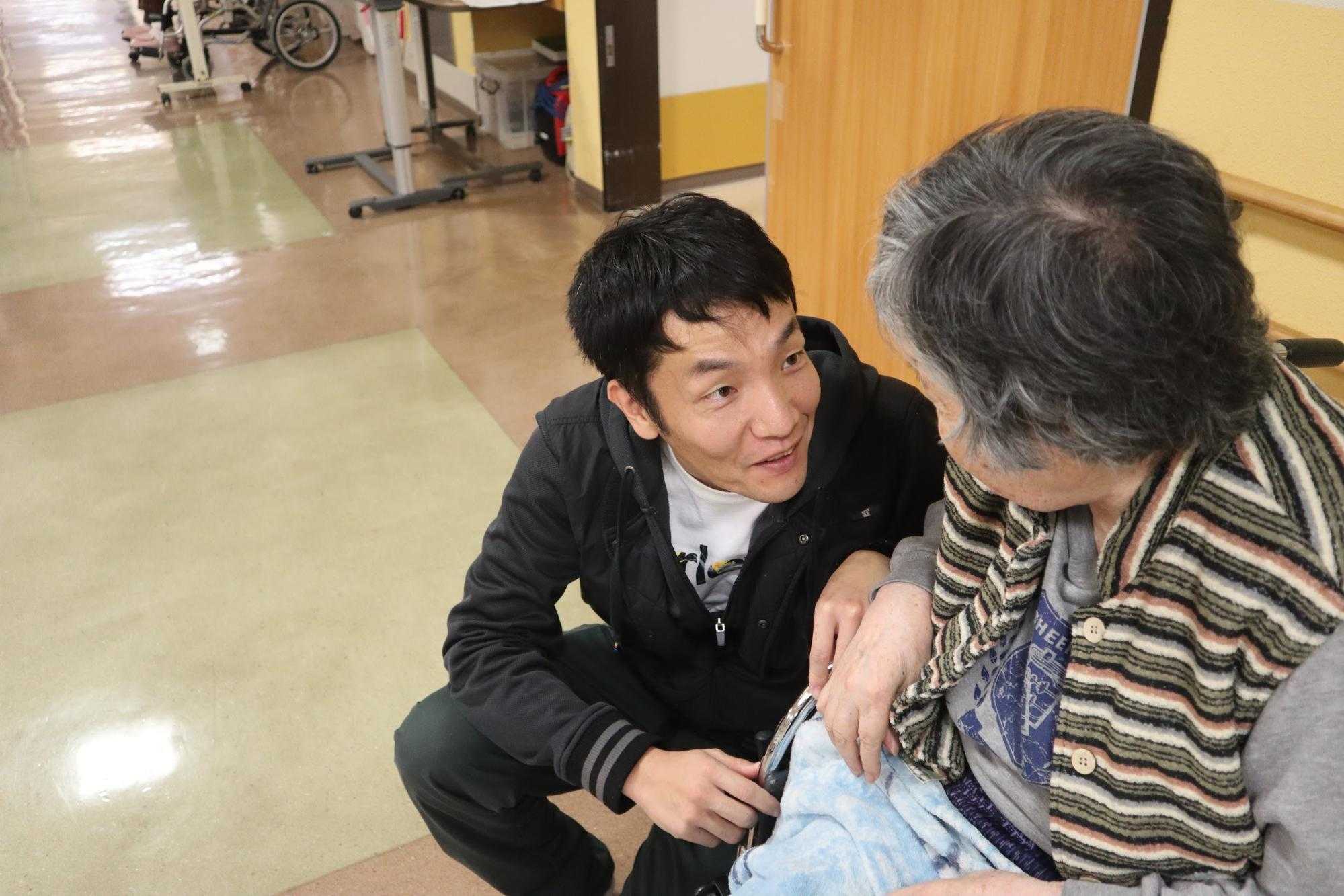 八丈島で働く介護スタッフ:永井さん2