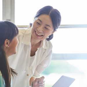 【2019年最新版】児童指導員の任用資格の取得方法・仕事内容・給料を調査しました!