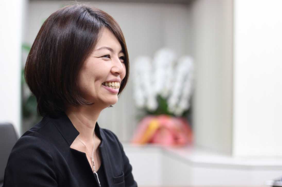 スタッフ採用支援部部長の伊藤えり子様